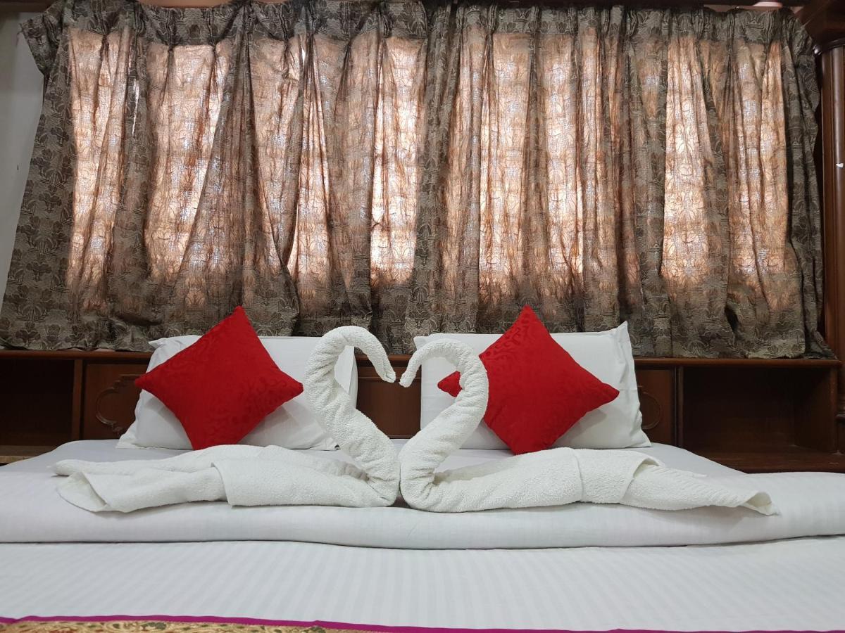 Mrk Hotel Varanasi